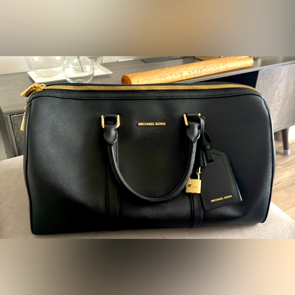 Michael Kors Duffle overnight bag